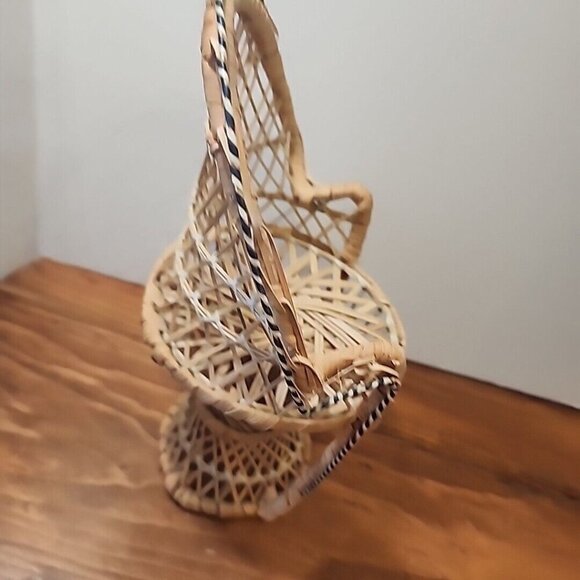 Vintage Peacock 11" Chair Tan Wicker Rattan‎ Home Decor Plant Stand Doll Chair - Picture 8 of 12